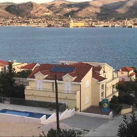 In Okrug Gornji 6130 Trogir